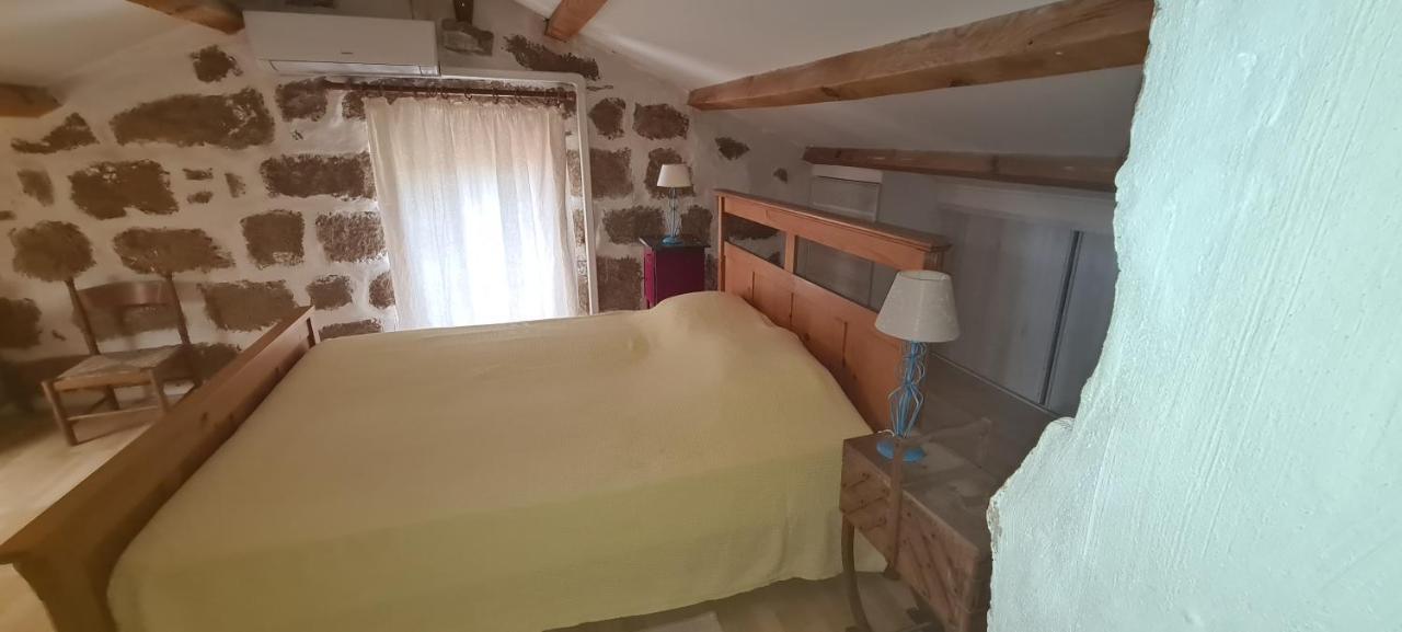 L'Orca Di San Gavinu Hotell Figari  Exteriör bild