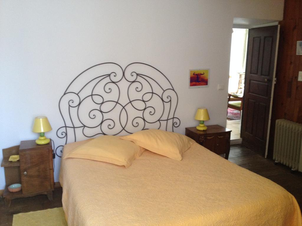 L'Orca Di San Gavinu Hotell Figari  Rum bild