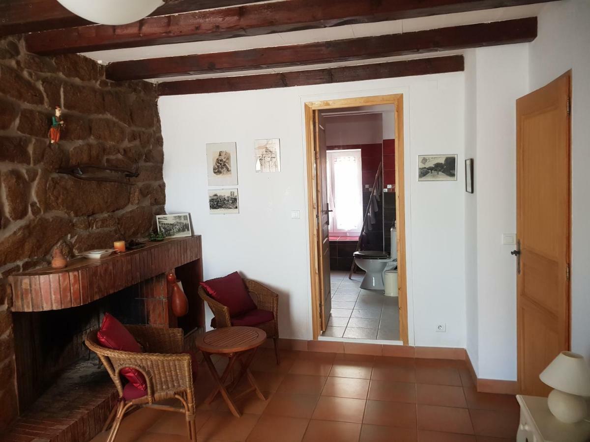 L'Orca Di San Gavinu Hotell Figari  Exteriör bild