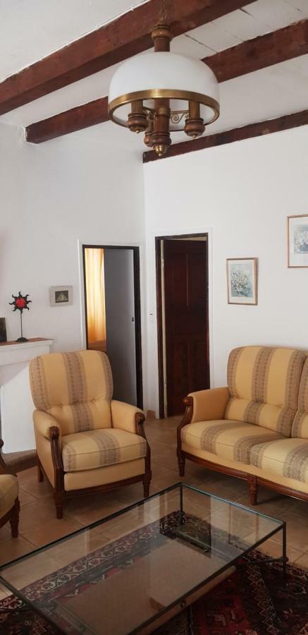 L'Orca Di San Gavinu Hotell Figari  Exteriör bild